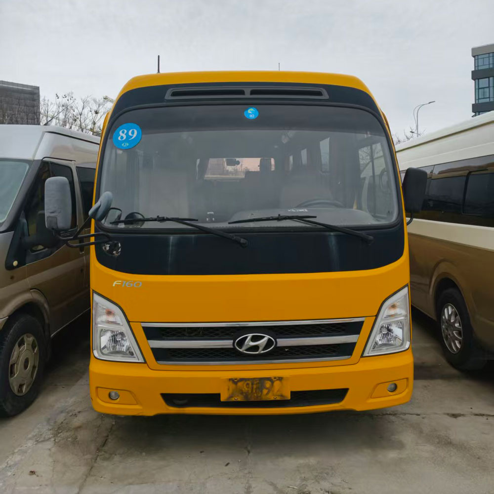 Hyundai Kangendi 23 سیٹوں والی ڈیزل استعمال شدہ بس Hyundai Kangendi 23 سیٹوں والی ڈیزل استعمال شدہ بس